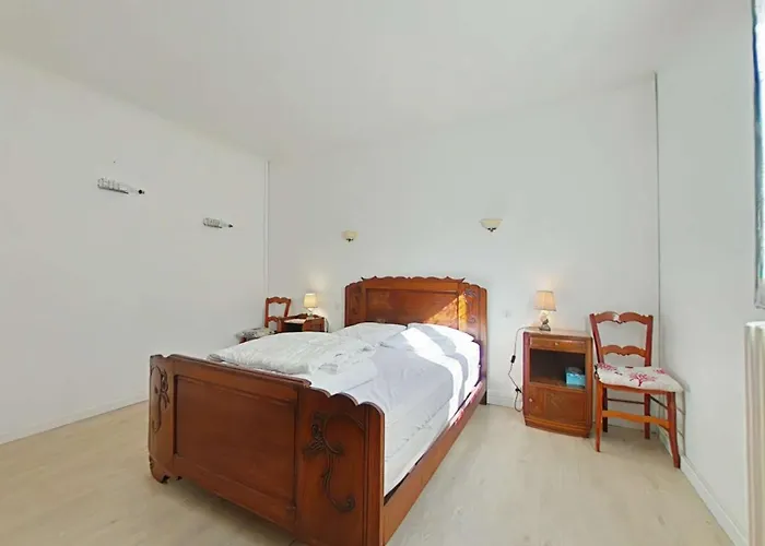 Sg000-035 4 Pieces 6 Couchages Gilles Croix De Vie Saint Gilles Croix de vie